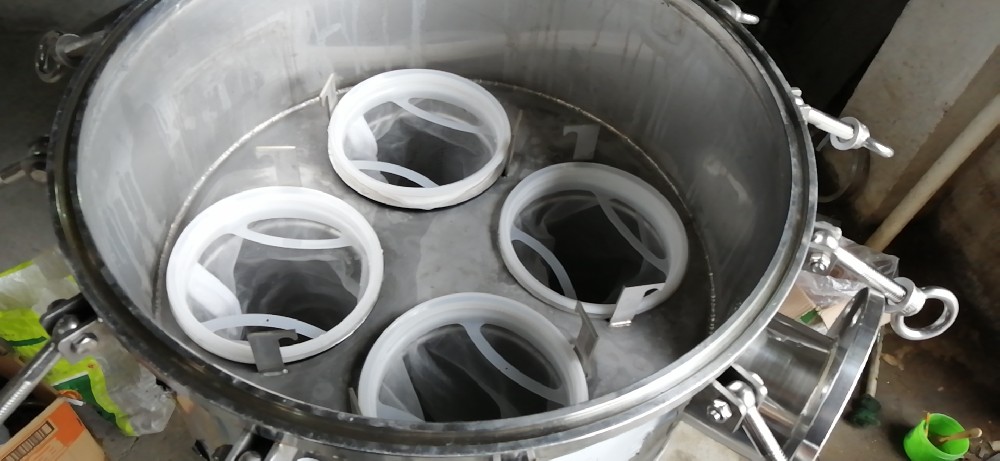 锂电池浆料专用过滤器的材质是什么？